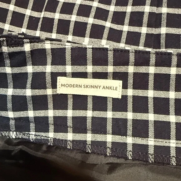Loft Modern Skinny Ankle Pant Size 4 Navy and White Plaid Office Teacher Work - Picture 8 of 13